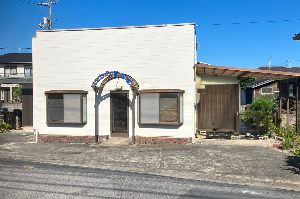 店舗付きの木造1階建の物件