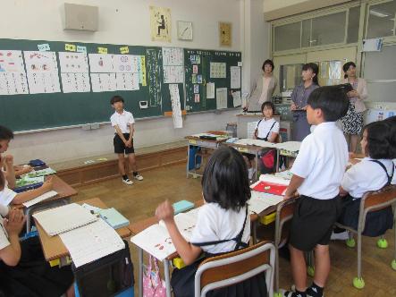 佐賀小学校で行われた授業の様子